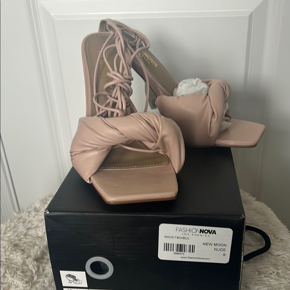 Fashion Nova Cream Stiletto Heels with Bow Detail